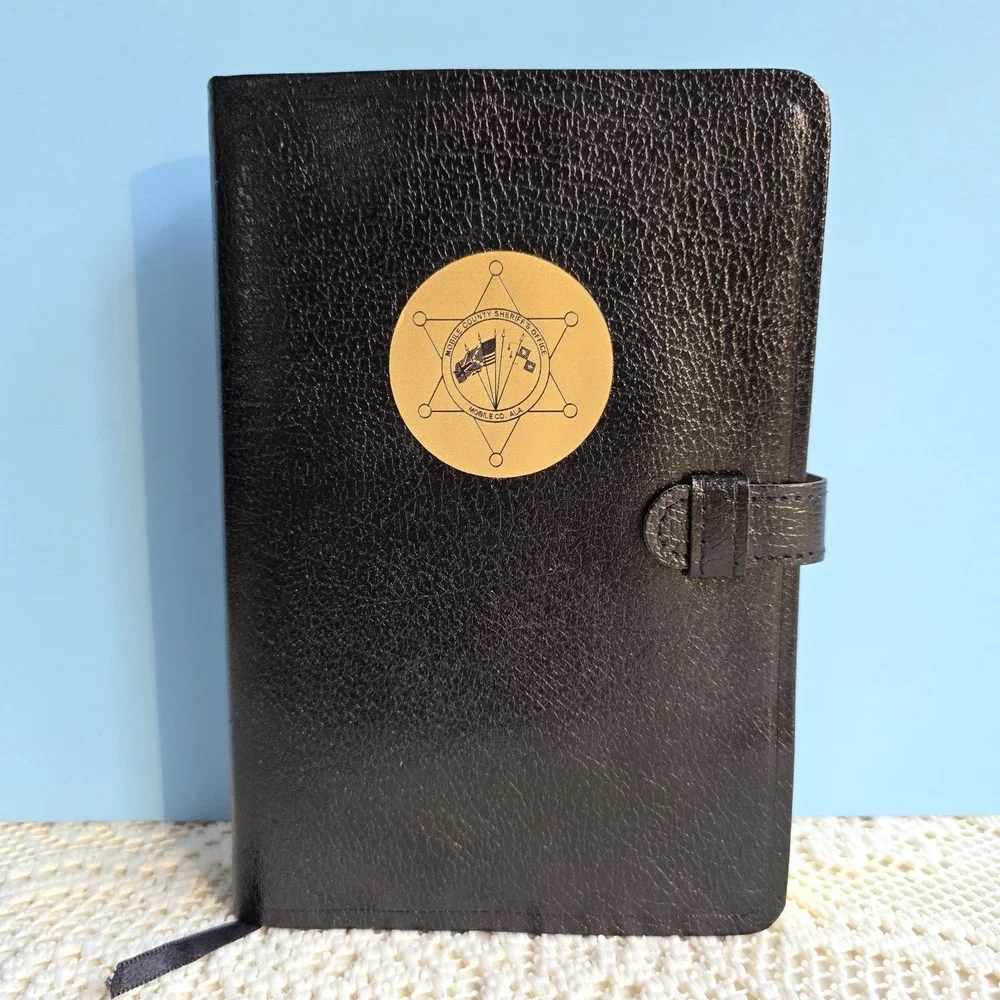 HCSB Police Officer's Bible 2004  Holman Black Bonded Leather Tab Closure w/ BOX